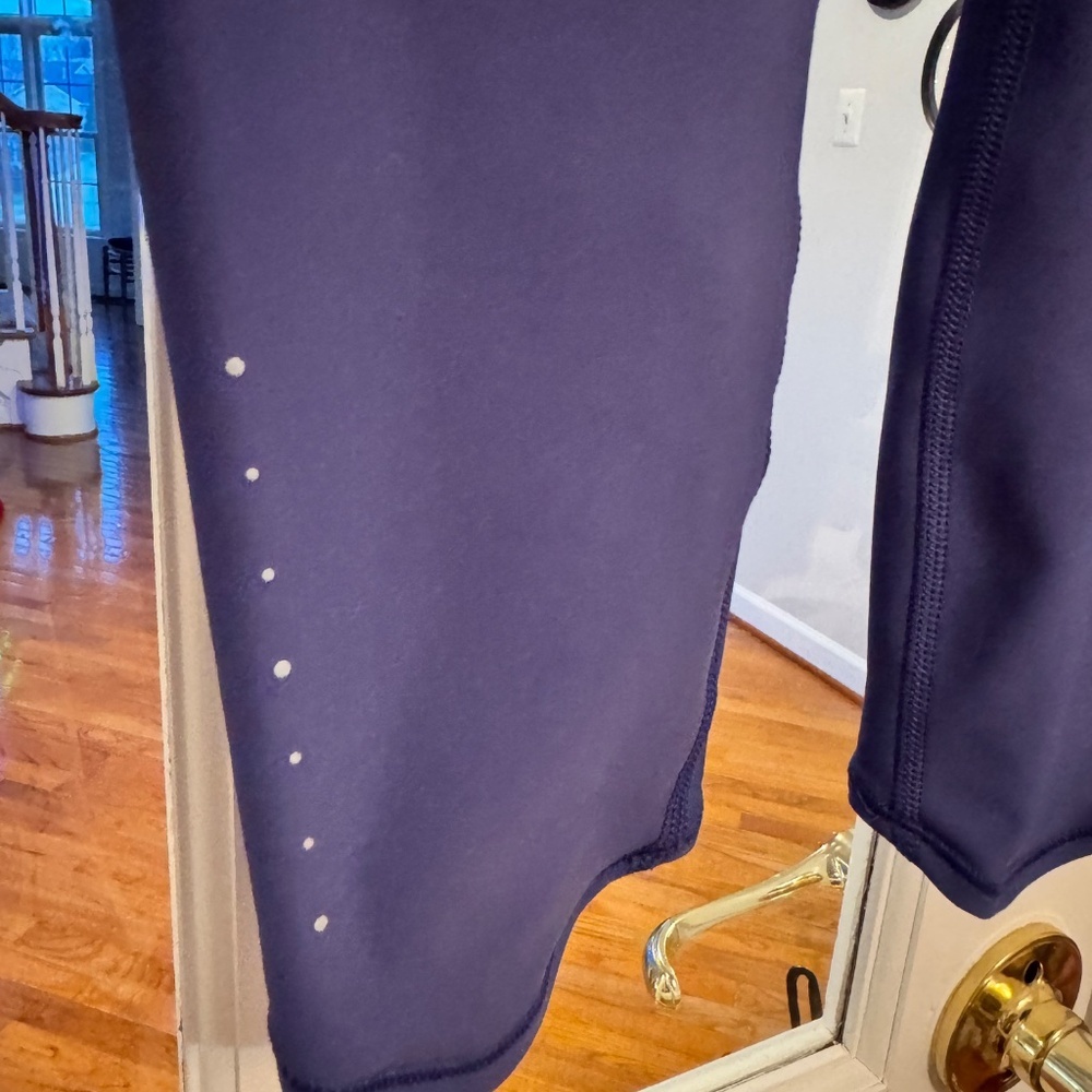 Athleta Pacesetter 7/8 Tight , Dusk/Purple, Women's Size XS. - Picture 5 of 6